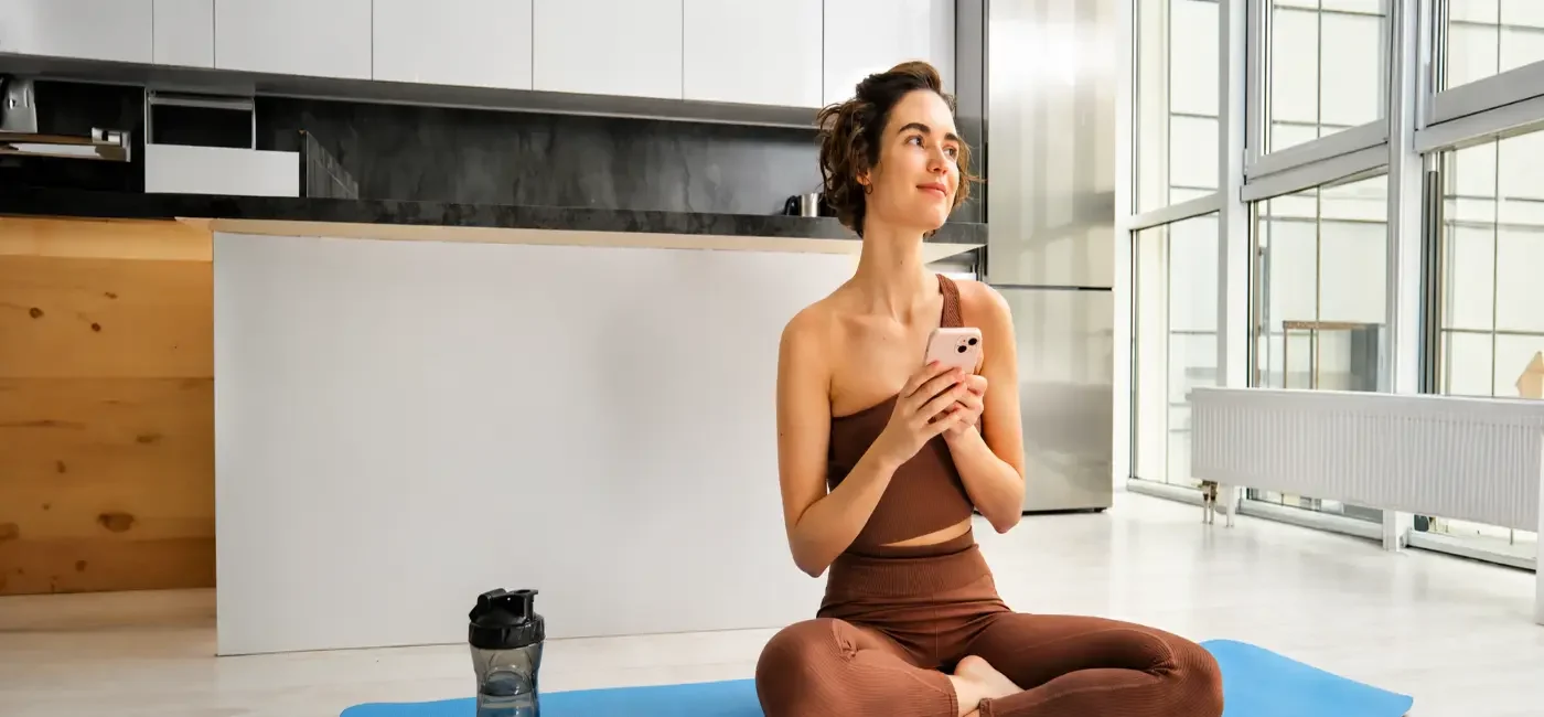 A person enjoying a balanced meal and a healthy lifestyle to demonstrate how this simple wellness approach works for sustainable weight loss.